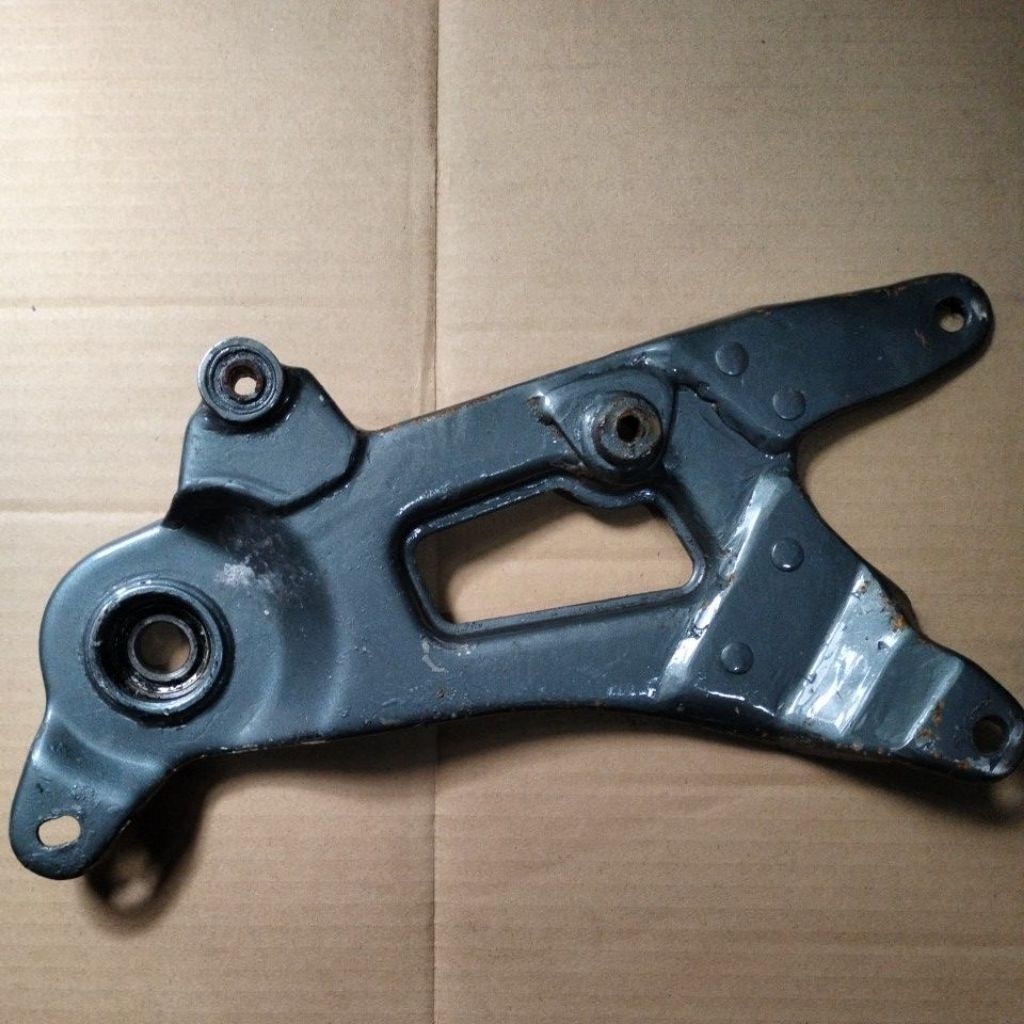 Swing arm Nouvo lele original sudah PNP Vario karbu cocok buat bahan pnp