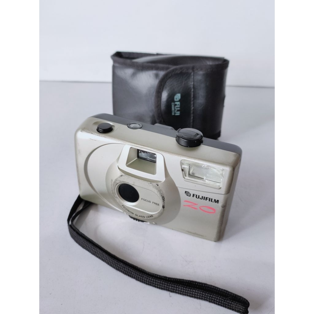 Kamera analog vintage Fujifilm ZO camera photo film classic berfungsi normal koleksi kamera fuji man
