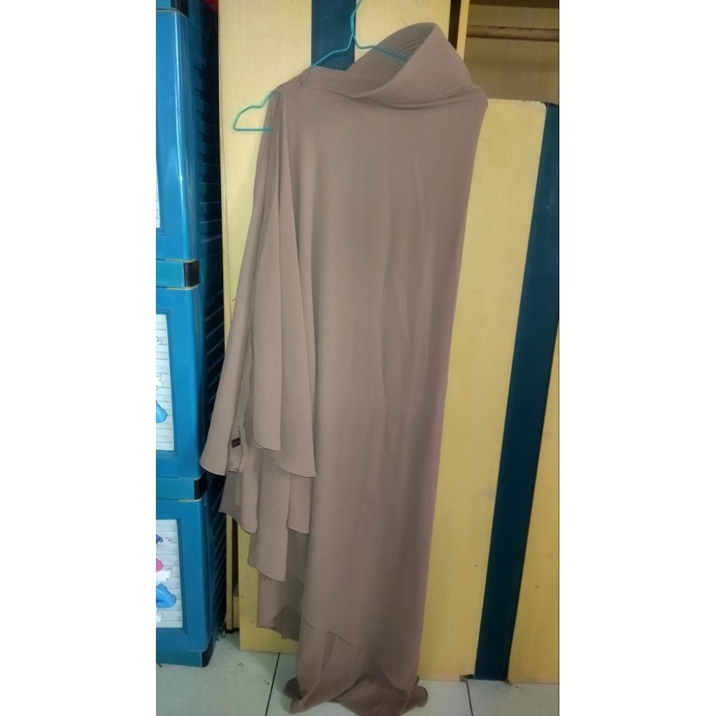 hijab pesta jumbo preloved good condition