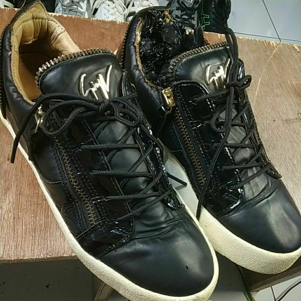 sepatu Giuseppe Zanotti
