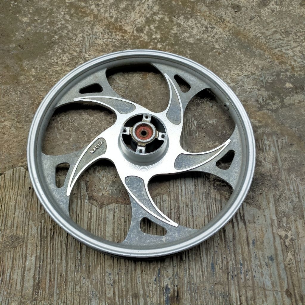 Velg Pelk Pelek Velk Veleg Velek Wheell Depan Saja Aluminium Aloy Alloy Nacha Palang 5 Bunga PNP Yam