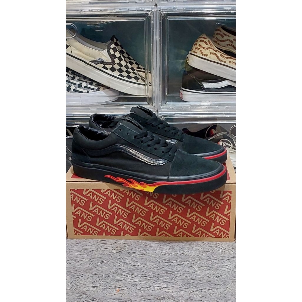 VansOldSkool 'Flame Wall' size 42