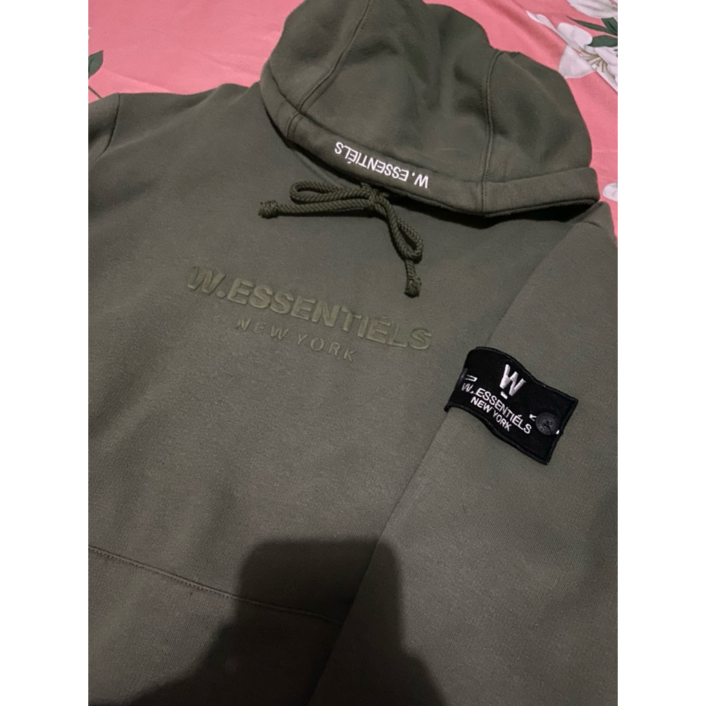 hoodie w.essentiels second