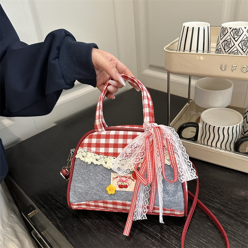 Jennie Bag – Tas Jinjing Mini Cherry Lace Vintage Perempuan