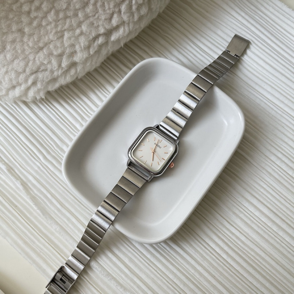 Mamba Jam Tangan Cewek Fashion Elegan – Desain Kotak Minimalis