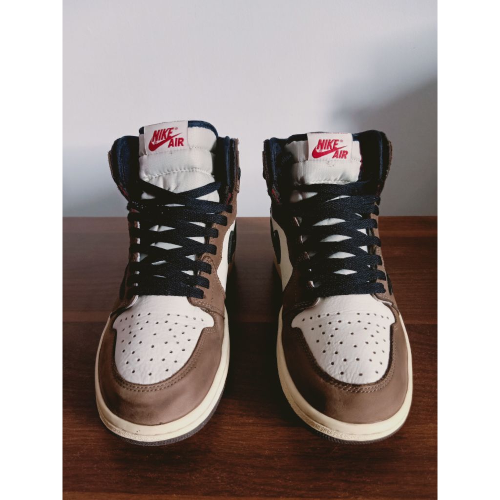 Jordan 1 High Og Travis scott Ukuran 41
