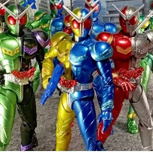 Bandai Shodo-XX Kamen Rider W Luna Trigger + part senjata 