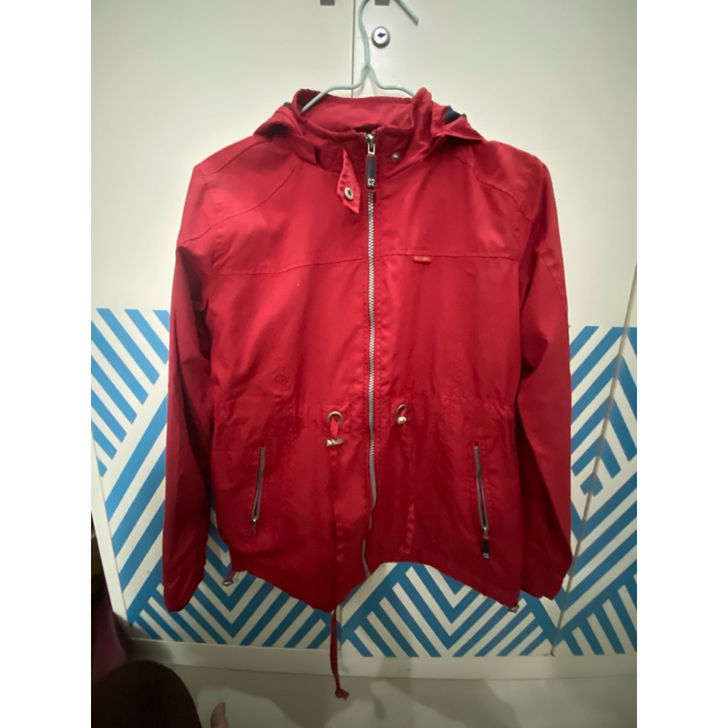 PRELOVED JAKET PARASUT C2 WANITA OUTDOOR TRACKING