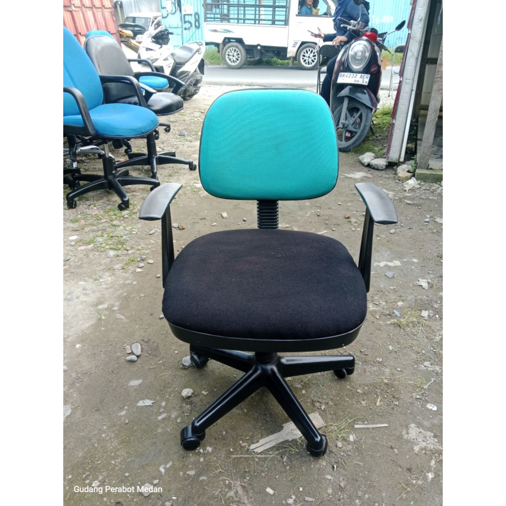 Kursi Kantor Model Putar/ Kursi Kerja/ Bangku Kantor