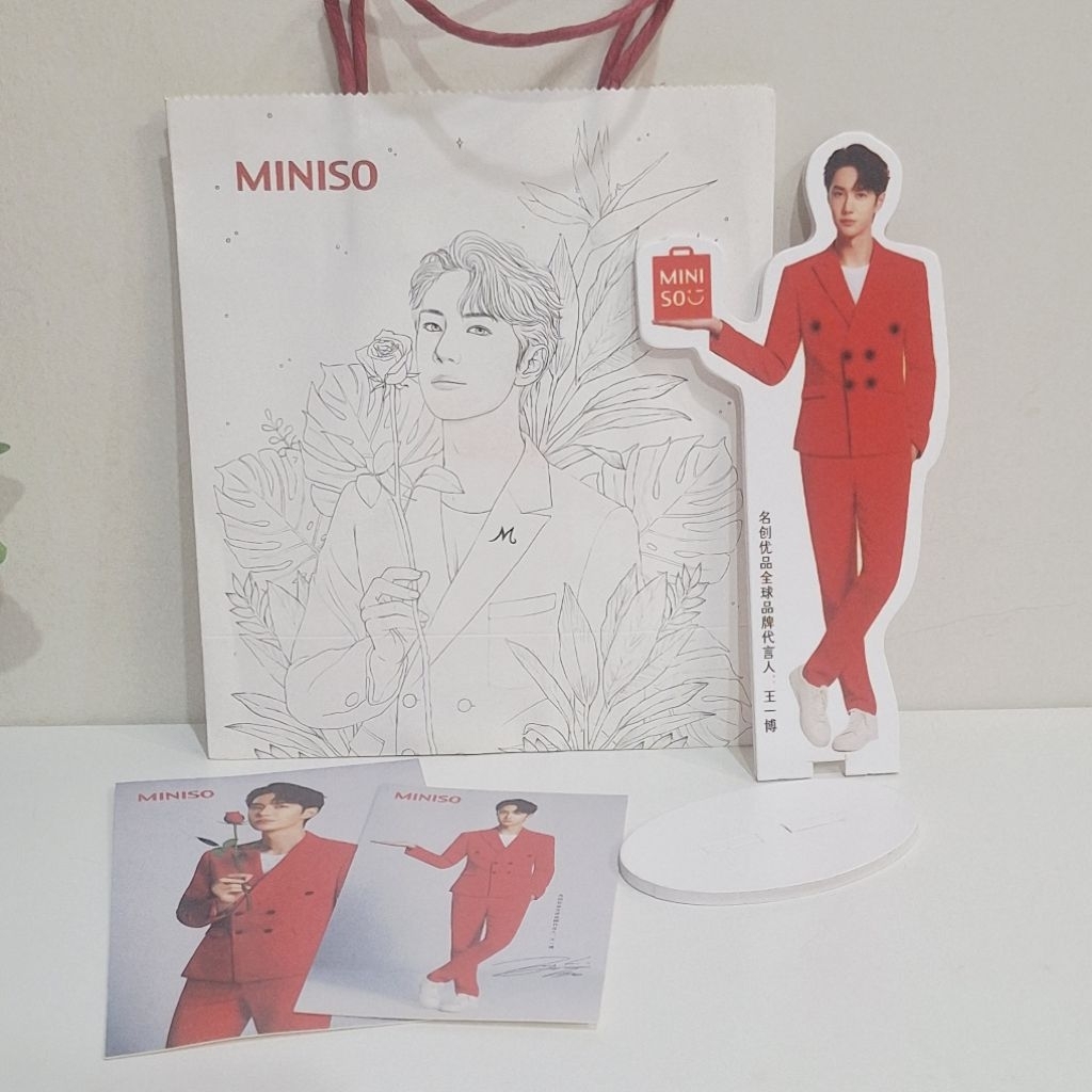 Wang Yibo Official Miniso Merch Set