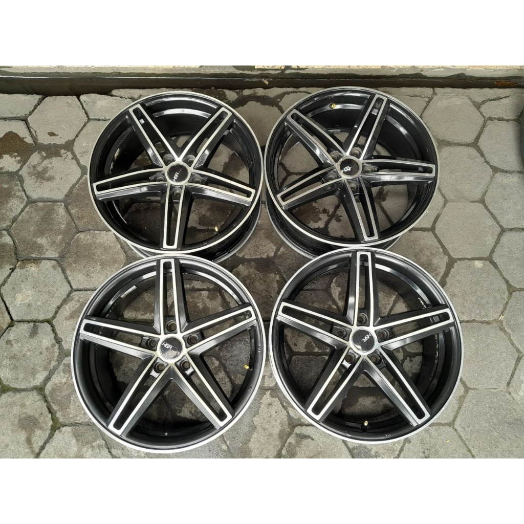 Velg Mobil Seken VOSSEN Ring 18 baut 5x114 Cocok XPANDER INNOVA RUSH TERIOS DLL
