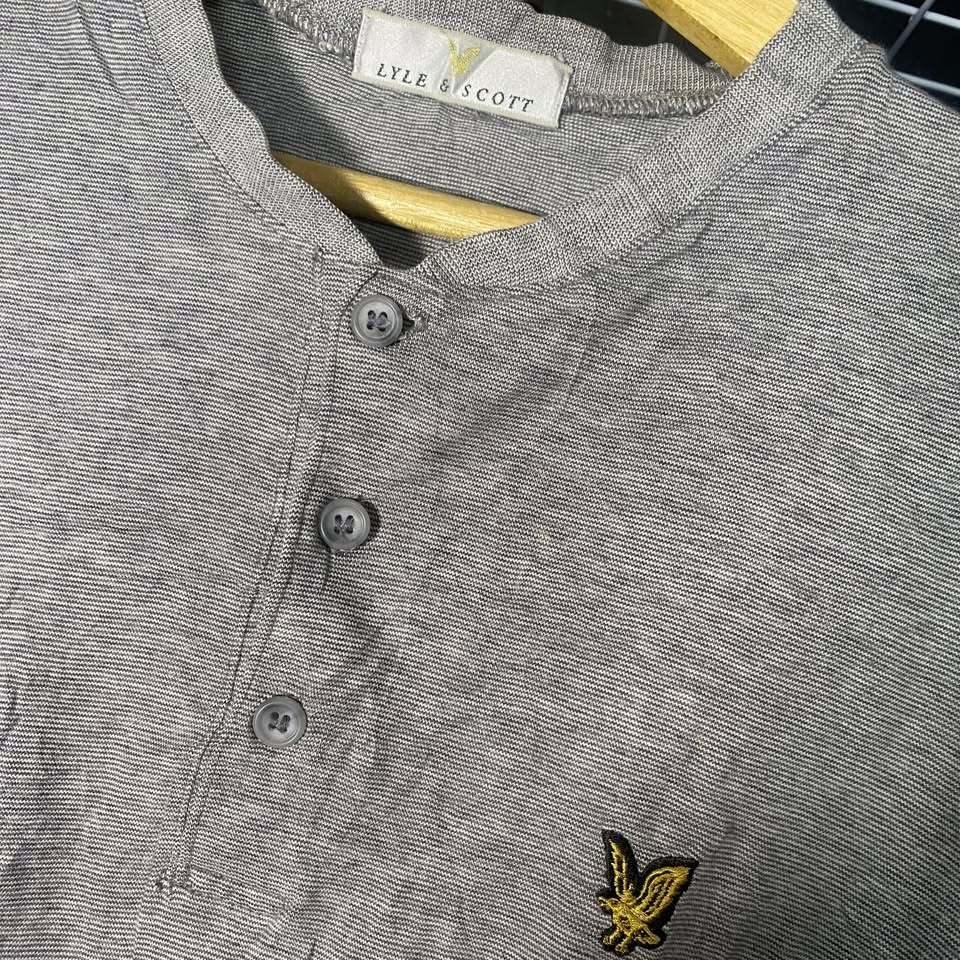 lyle and scott tshirt