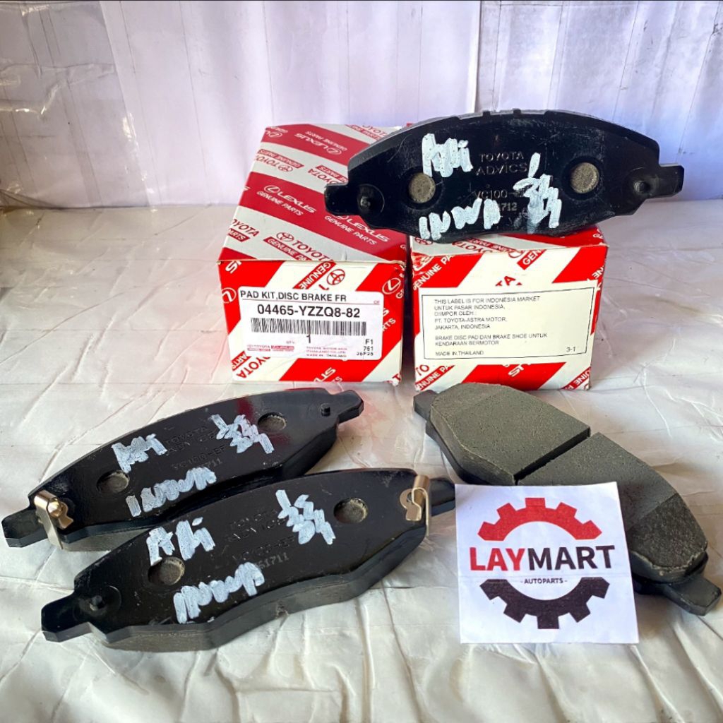 Kampas rem depan untuk mobil  Toyota Kijang Inova 2004 - 2015 merk Asli Toyota 04465-YZZQ8-82