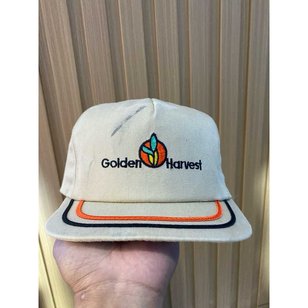 Topi Vintage Golden Harvest by Swingster