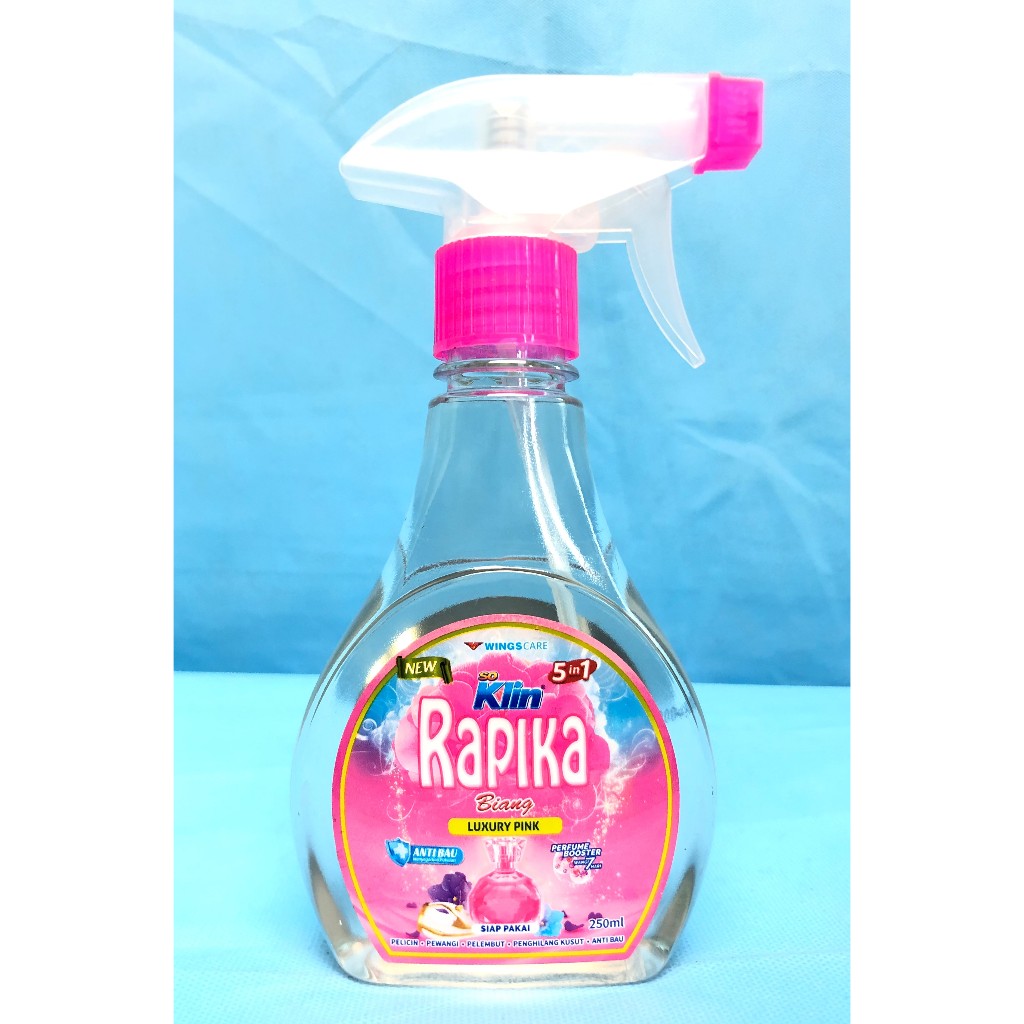 SO KLIN Rapika Biang Luxurious Gold 250 ML - Pelicin Pakaian Siap Pakai Wangi Tahan Lama [Wings Care