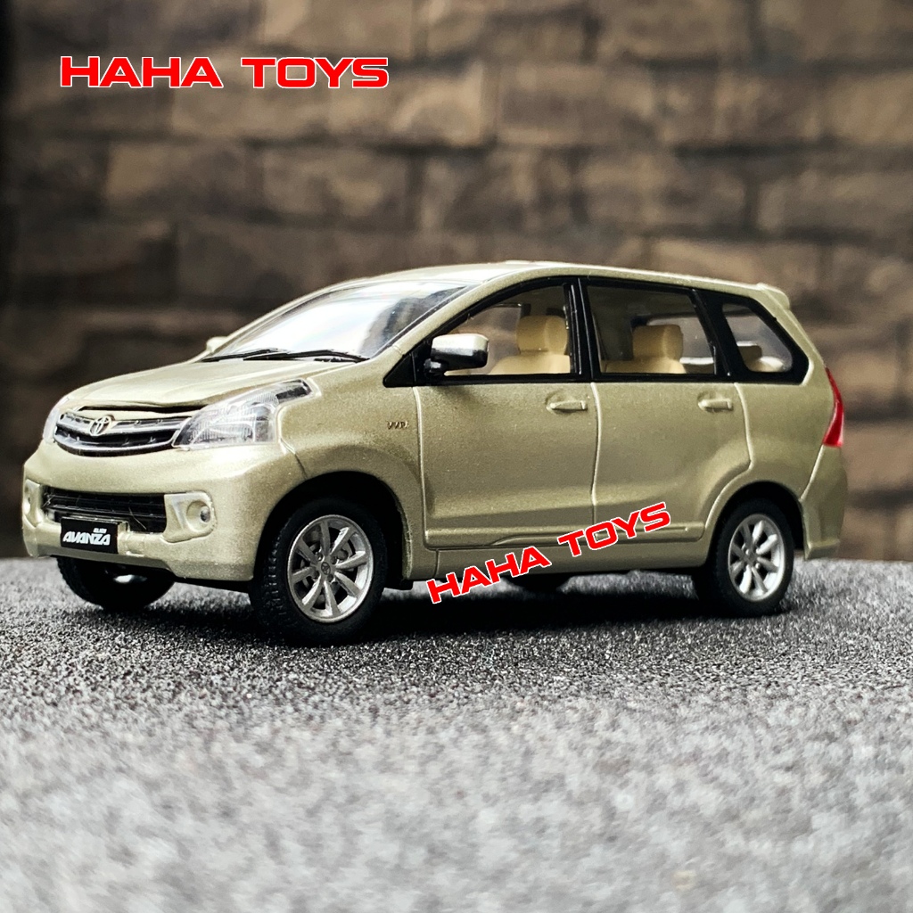 Diecast Miniatur Mobil Toyota Avanza G Auto2000 Skala 1:43