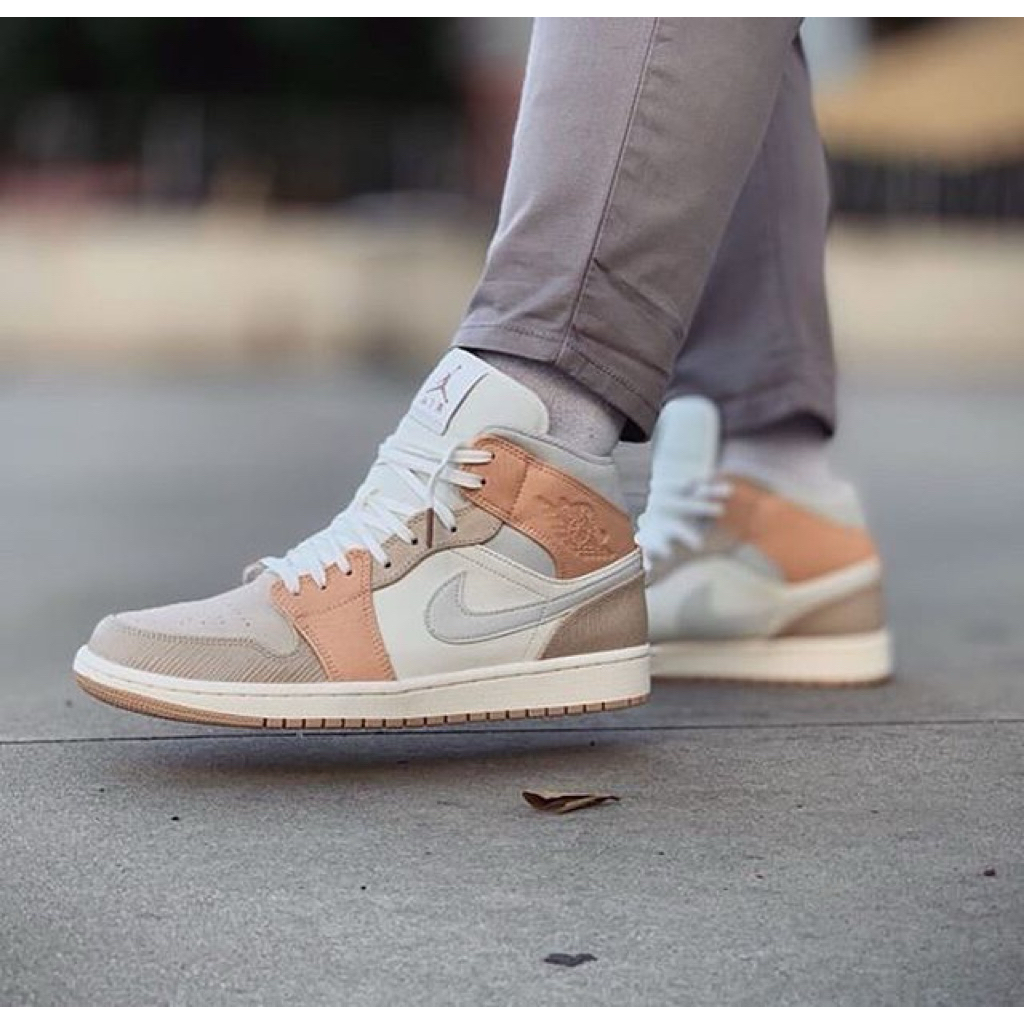 Sport Shoes Sneakers Preloved Seken Bekas