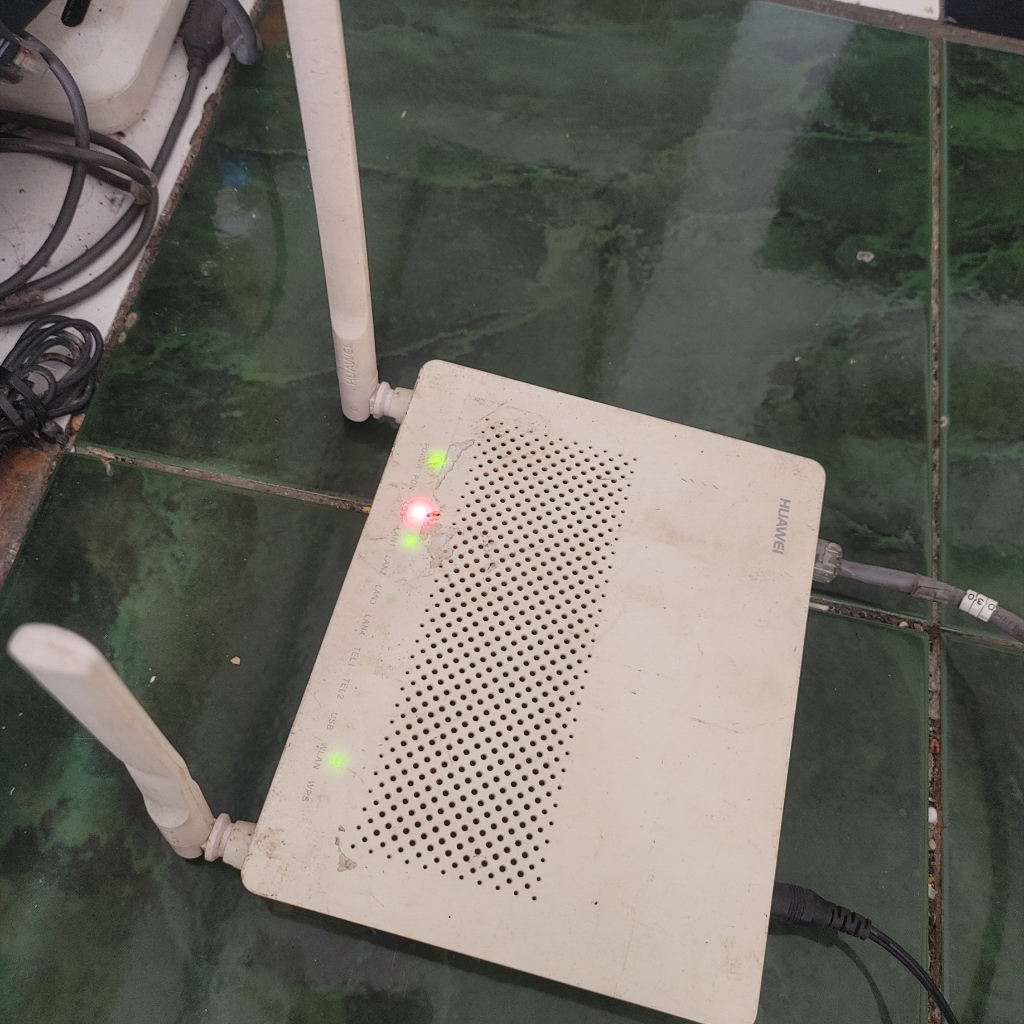 GPON Huawei HG8245A V2 port biru