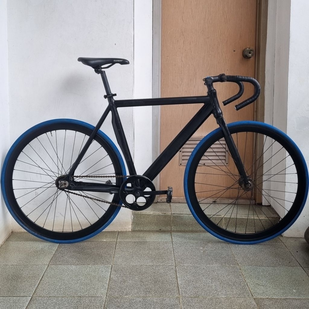 fullbike fixie nnc alloy. sz 52 torpedo. second