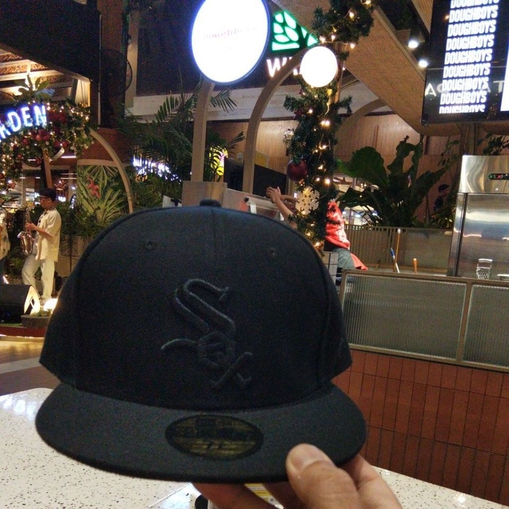 Cap Snapback Fitted MLB Chicago White Sox Black on Black (BOB)