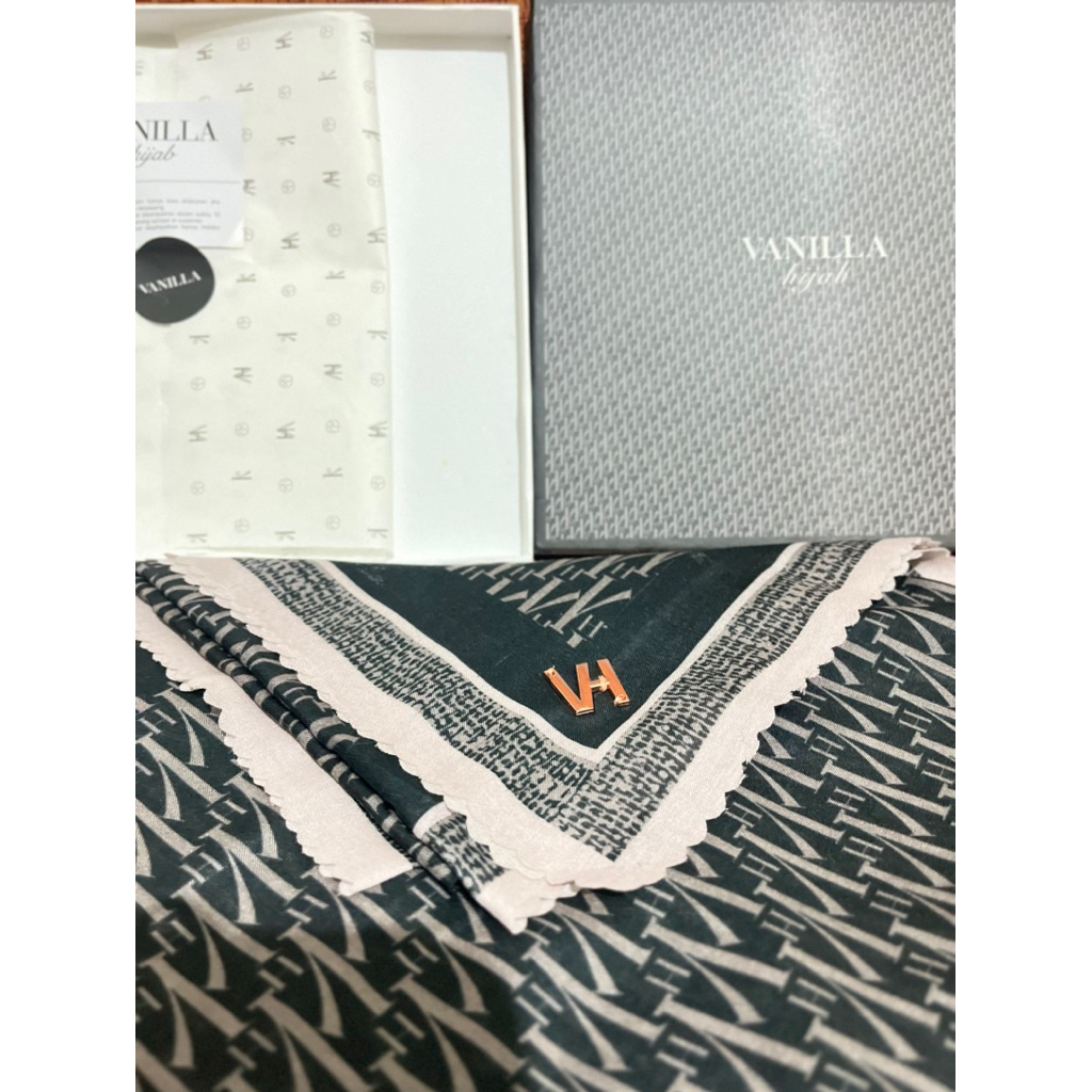 Hijab Segi Empat Vanilla Hijab PRELOVED