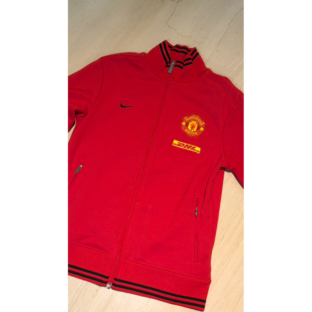 preloved jacket nike manchester united DHL ori size 12-13 year never been used bener2 seperti baru l