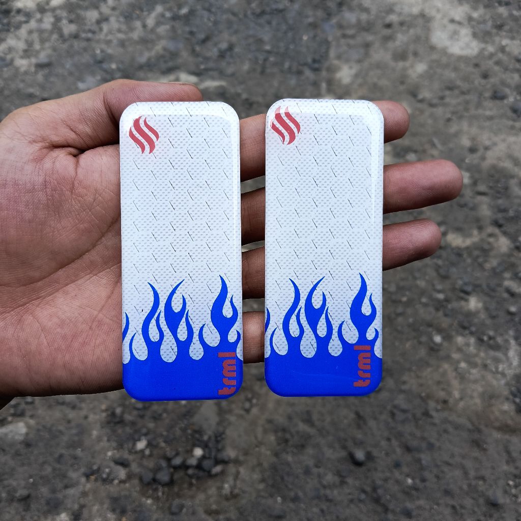 Tutup Body Batrai Panel T99 White Carbon Logo Biru Glossy