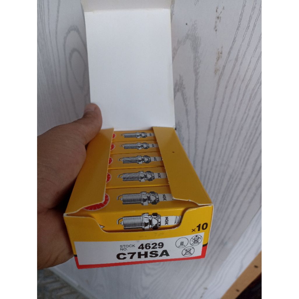 BUSI NGK C7HS4 untuk motor Karburator metic/bebek (motor tua bukan injeksi)
