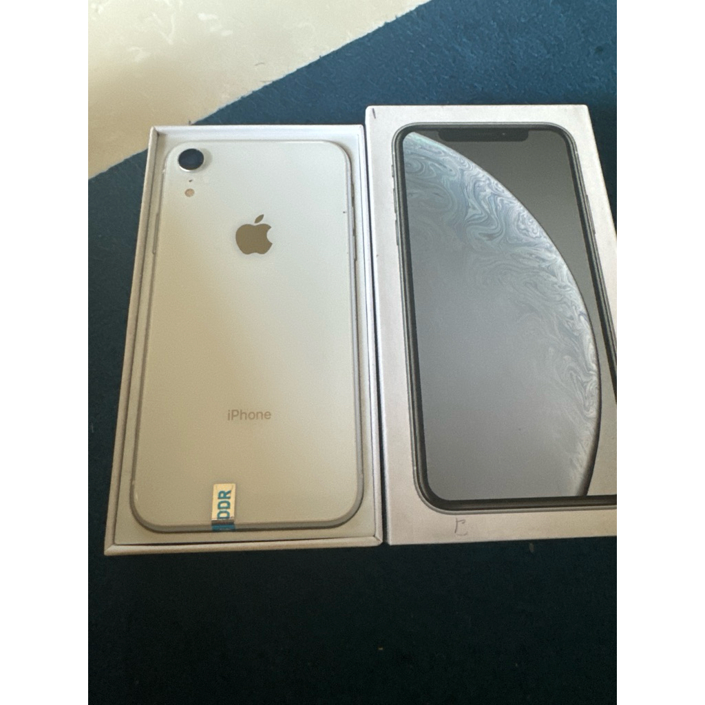 iphone xr 64 gb