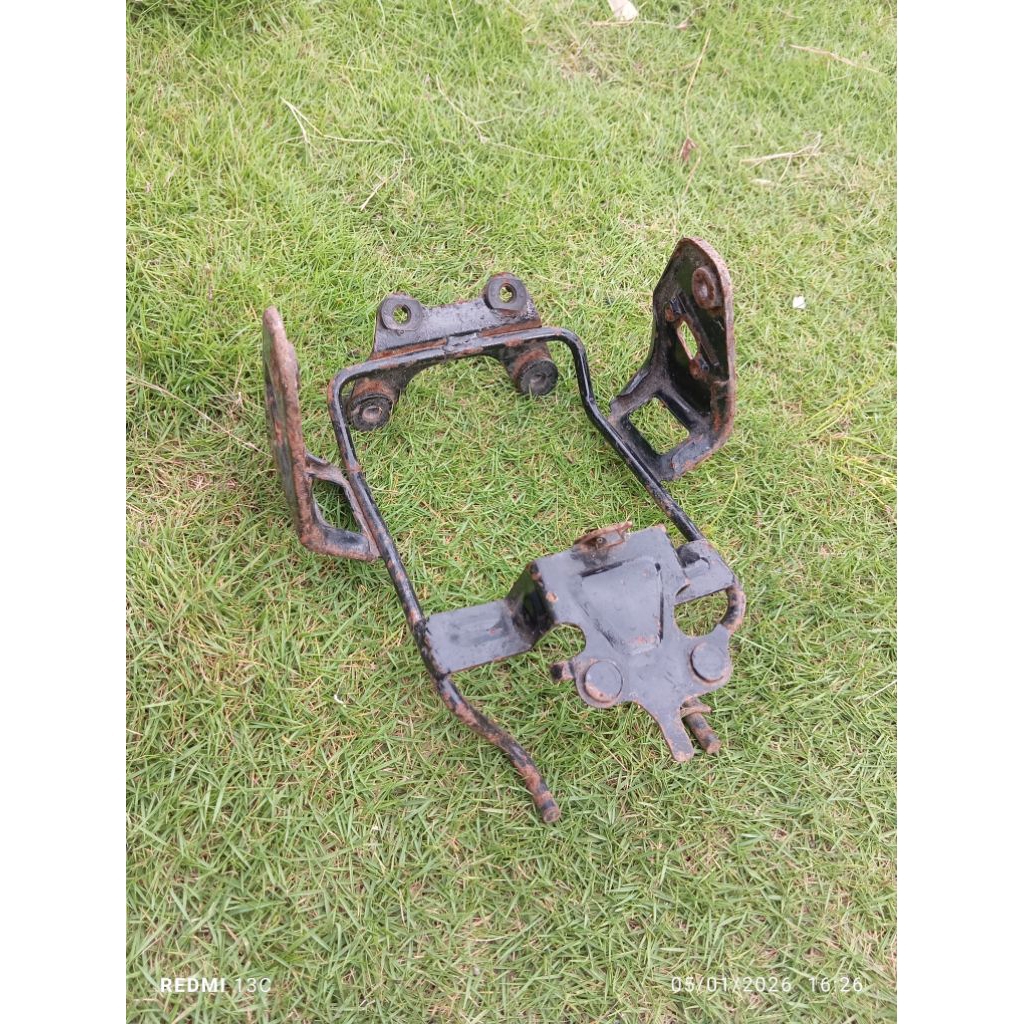 brecket lampu GL max pangkon lampu GL max