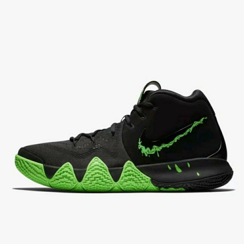 Sepatu Basket Kyrie 4 'Halloween' Black/Green Olahraga.