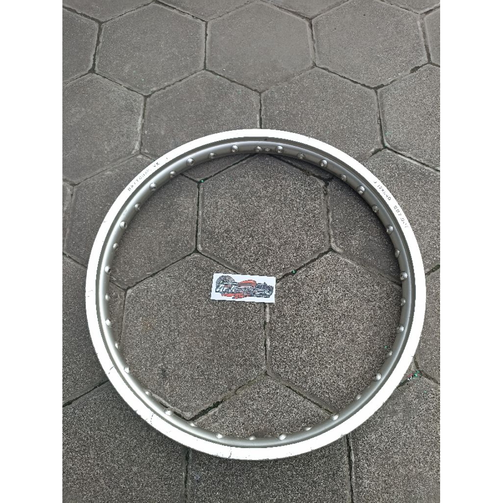 VELG DAYTONA VX RING 17 UK 140