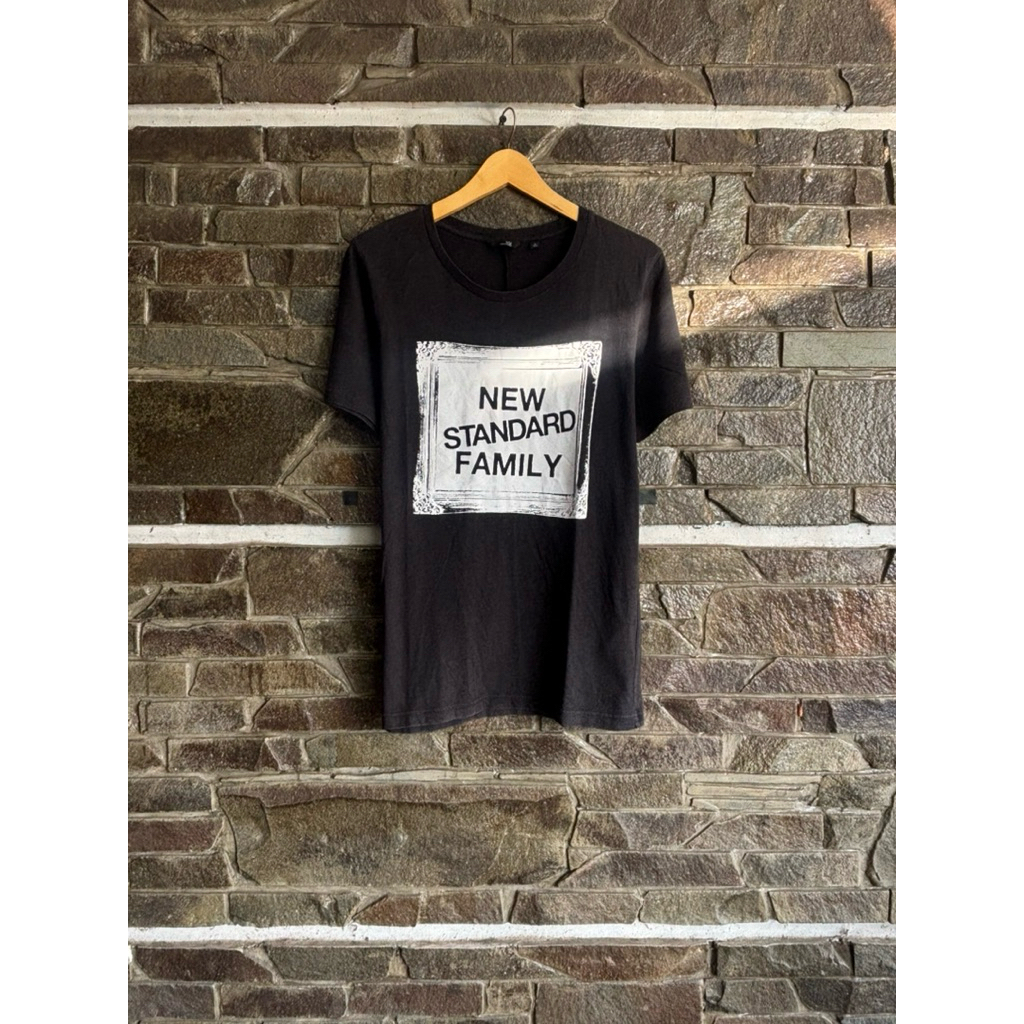 Undercover x Uniqlo • Authentic Jun Takahashi "New Standard Family" Logo Tee / Kaos / Tshirt Size M 