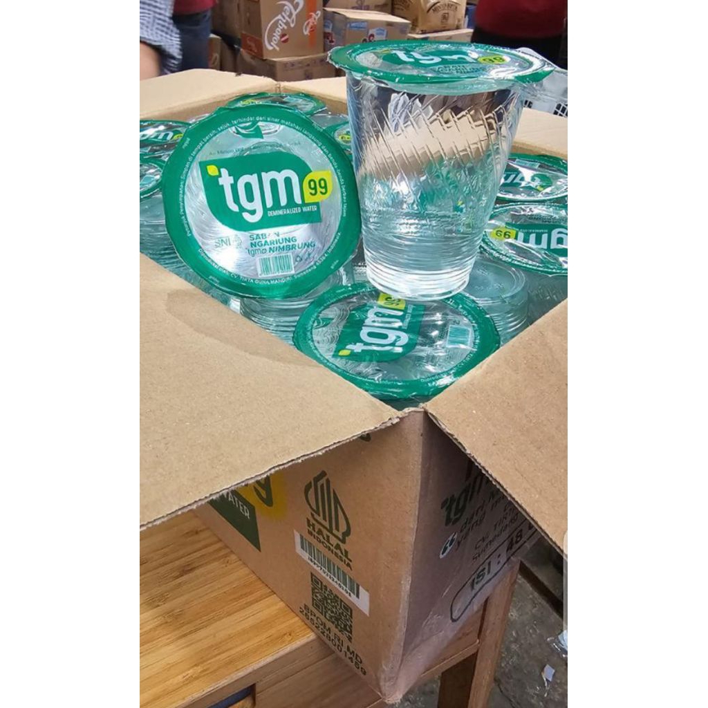 (hanya bisa kirim instant) air mineral cup / gelas 200 ml TGM 1 dus isi 48  pcs  grosir sembako band