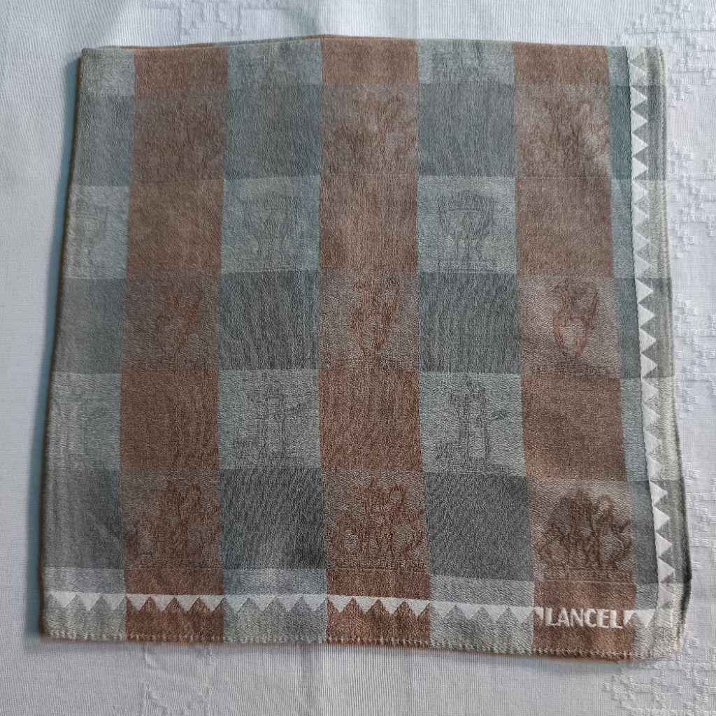 Saputangan Branded Lancel