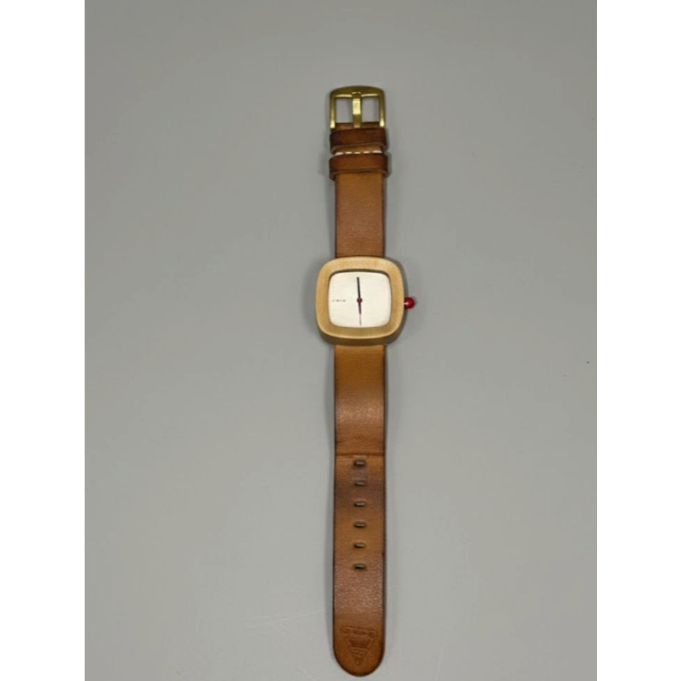 Preloved Jam Tangan Pala Nusantara - Desain Unik Kayu dan Kulit Asli, Unisex untuk Pria dan Wanita