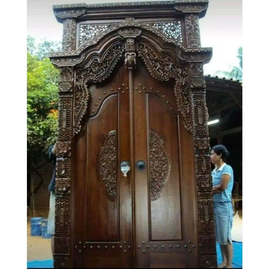 FREE ONGKIR SUDAH FINISHING Furniture jepara Gapura Pintu gebyok ukir bahan kayu jati ukuran 150x 26