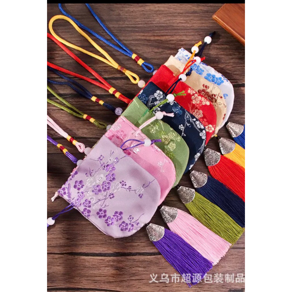 Gantungan kantong serut,kantong jimat,Pouch kain imlek,pouch permen imlek