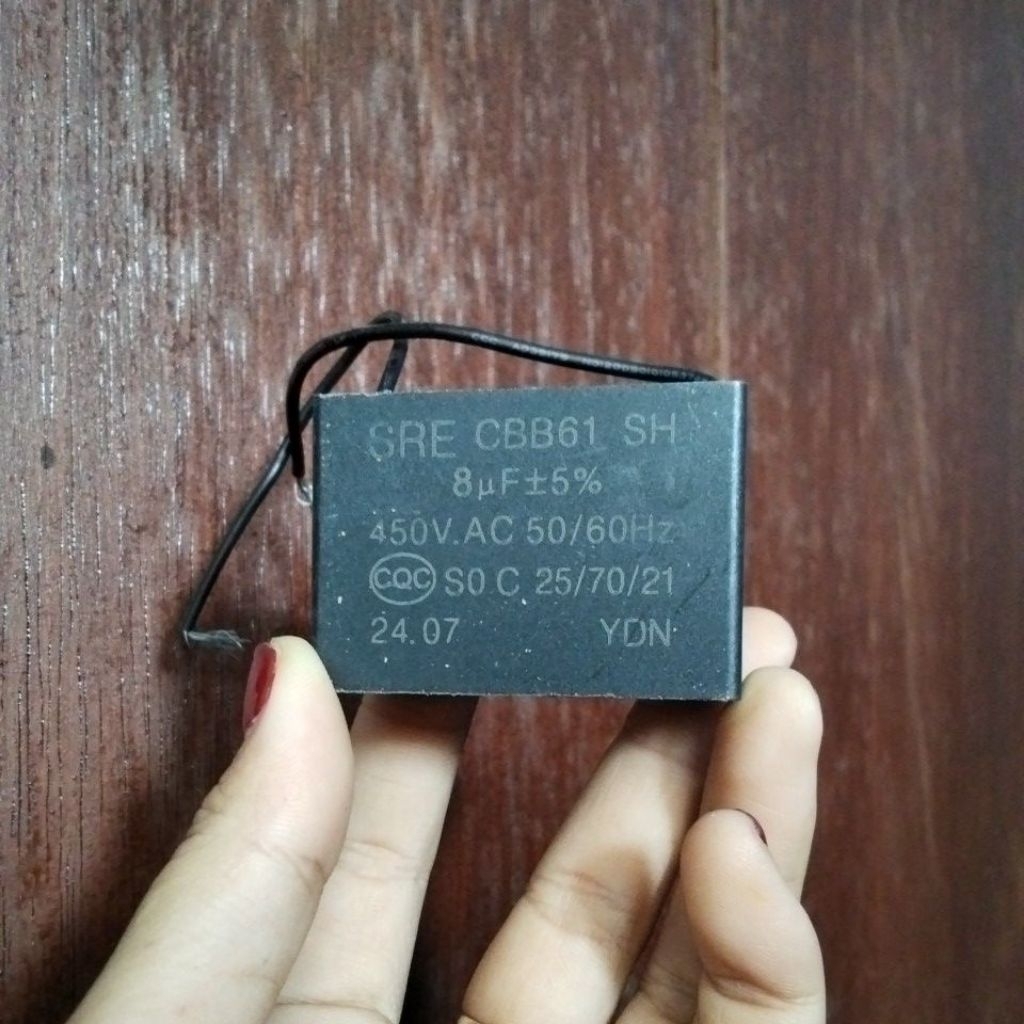 KAPASITOR 8UF KOTAK KAPASITOR 8UF