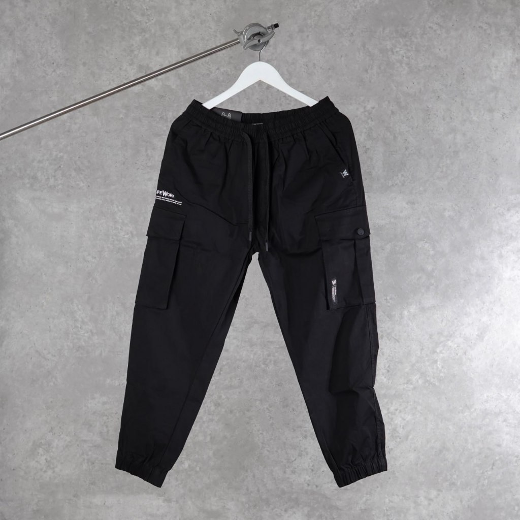 Celana LIFE WORK SNAP TEXT BASIC SIDE BLACK CARGO JOGGER PANTS 100% ORIGINAL