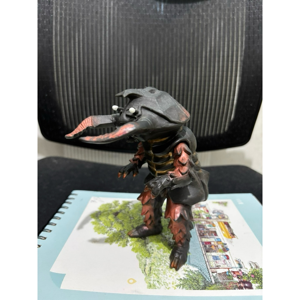 DX Gorg Antlar kaiju monster ultraman bandai original