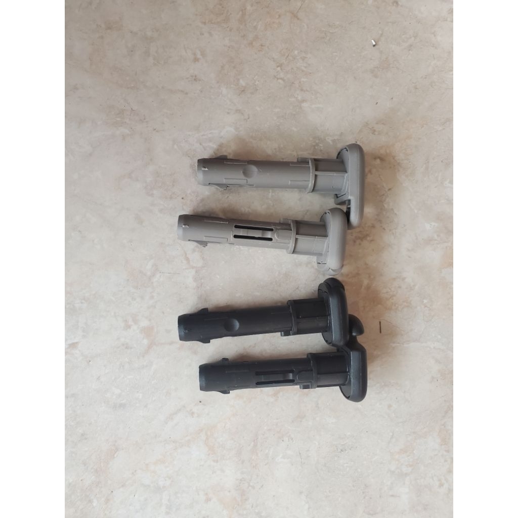 braket / tahanan headrest universal mobil