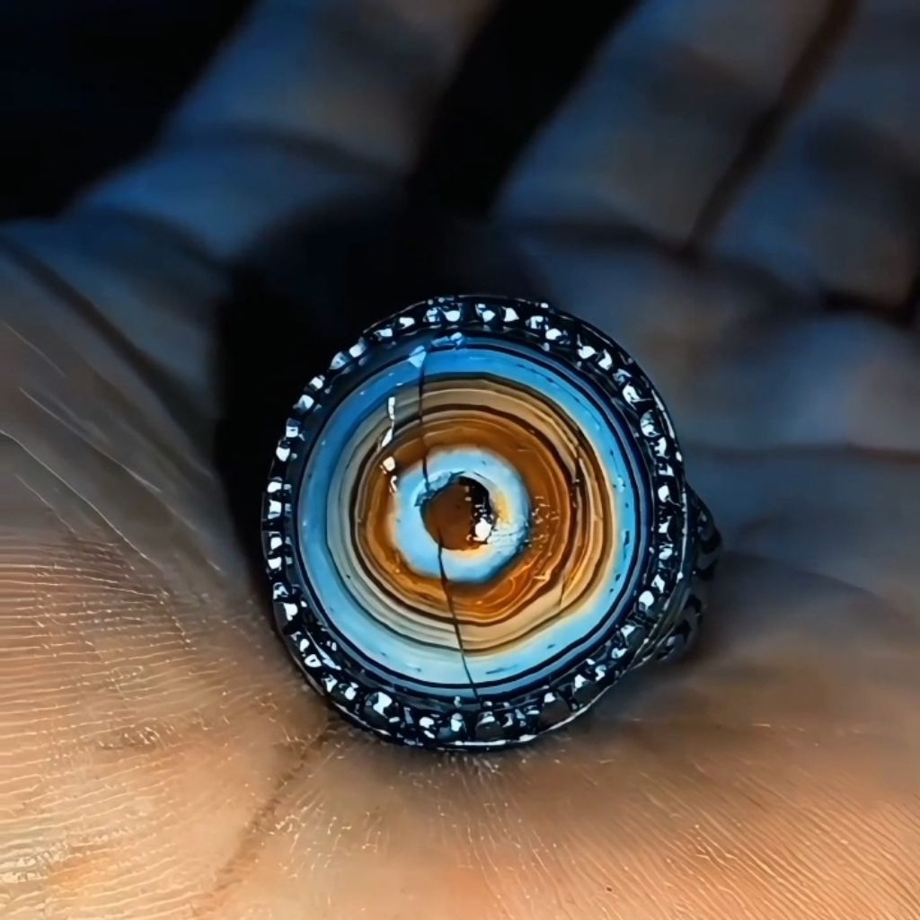 batu akik Yaman pamor puser kendit