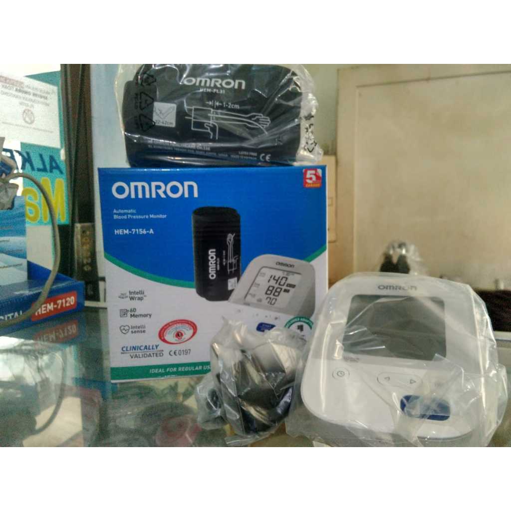 Omron Tensimeter Digital HEM 7156 + Adaptor