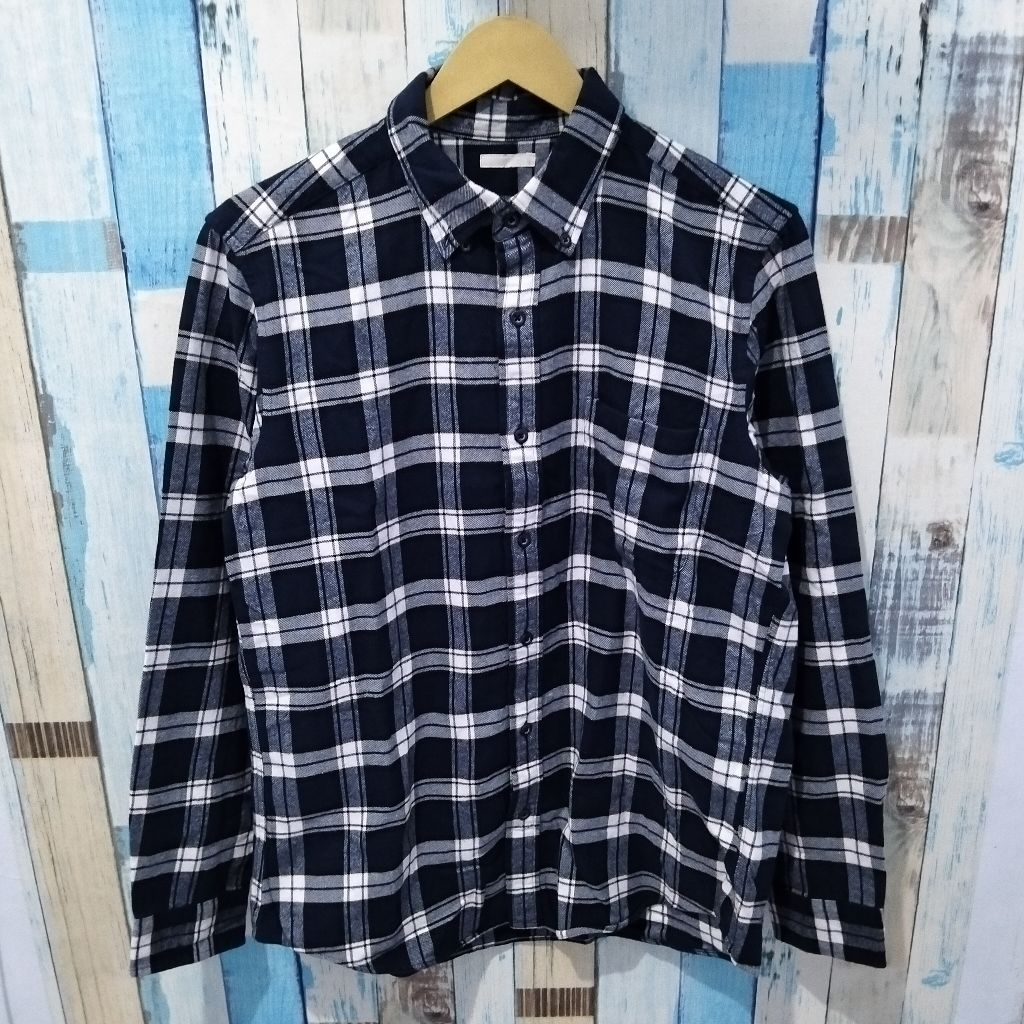 kemeja flannel GU original