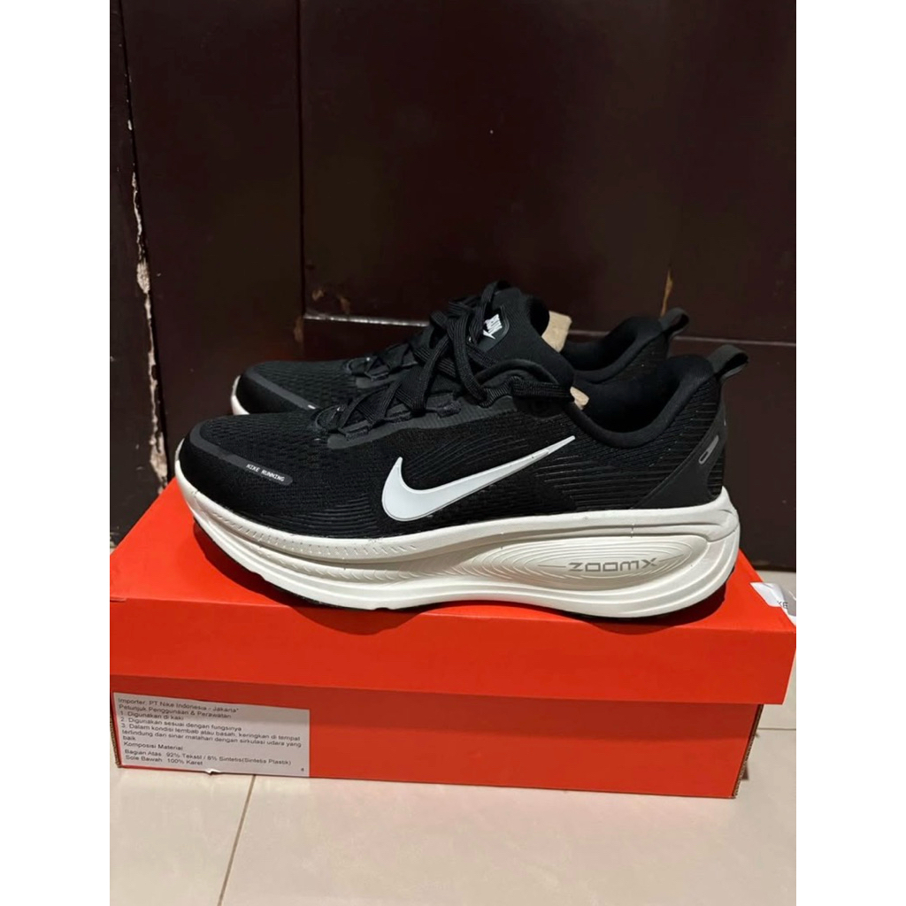 Nike Vomero 18
