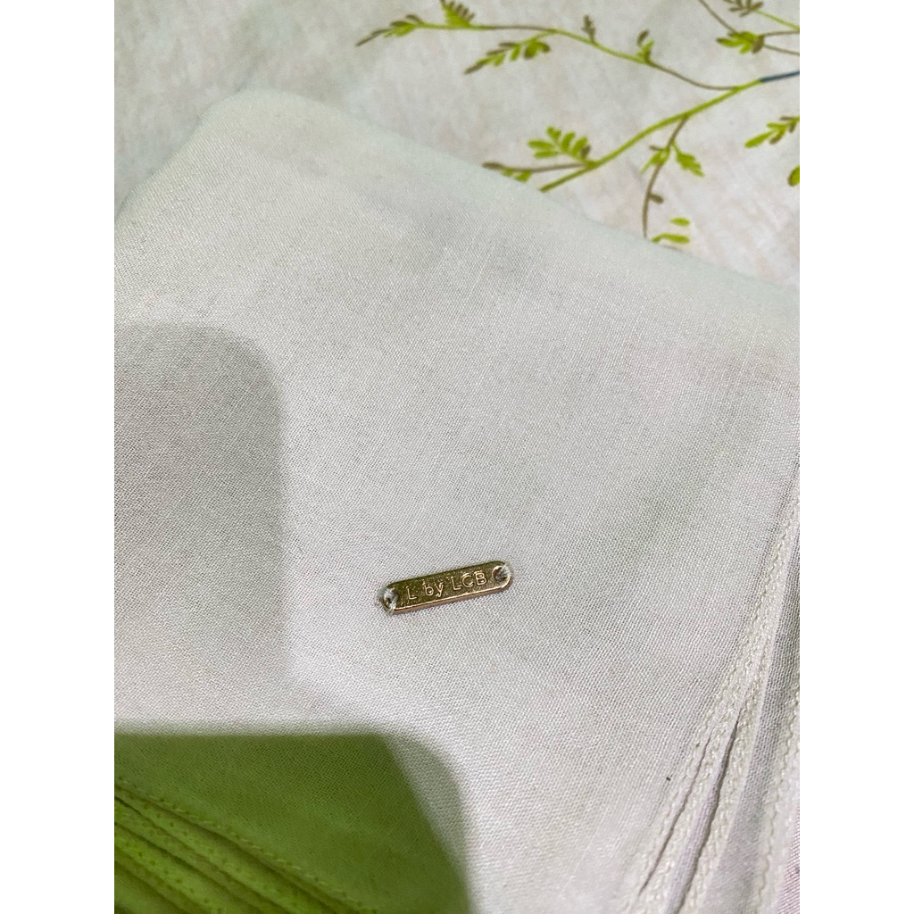 new hijab segiempat by lcb (laudya chintya Bella)