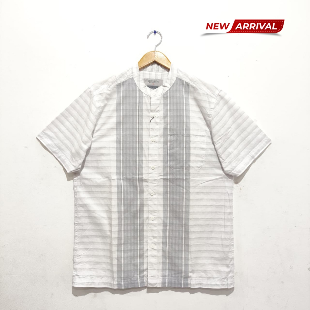 CRESSIDA Baju Koko Pria Motif Garis Regular Fit Lengan Pendek HMKGS.2AB141X