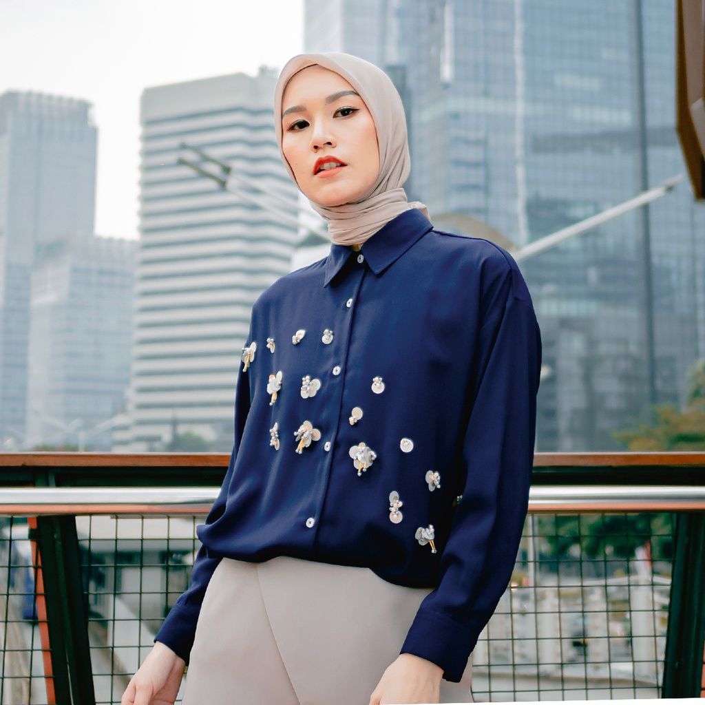 (SOLD  ) PRELOVED Jenna & Kaia Adlyn Top 2.0 Navy