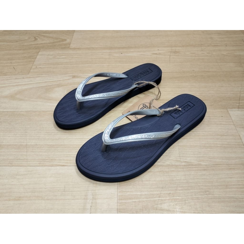 Sandal Flat Wanita Bata Pata Pata Original Model Jepit Bahan Karet Sangat Nyaman dan Ringan